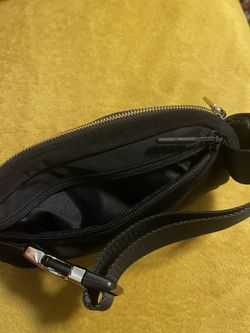 Lululemon Everywhere belt Belt Bag- Soft Black Velour material w/ gold hardware-Seasonal Item for Sale in San Diego, CA - OfferUp Lululemon Everywhere belt Belt Bag- Soft Black Velour material w/ gold hardware-Seasonal Item for Sale in San Diego, CA - OfferUp