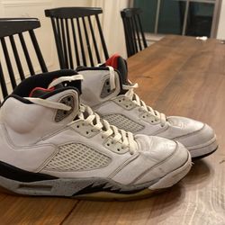 Jordan 5s White Cement Size 9.5