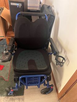 Eagle HD Folding Electric Power Wheelchair – Portable