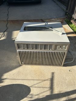 GE Window Air Conditioner 