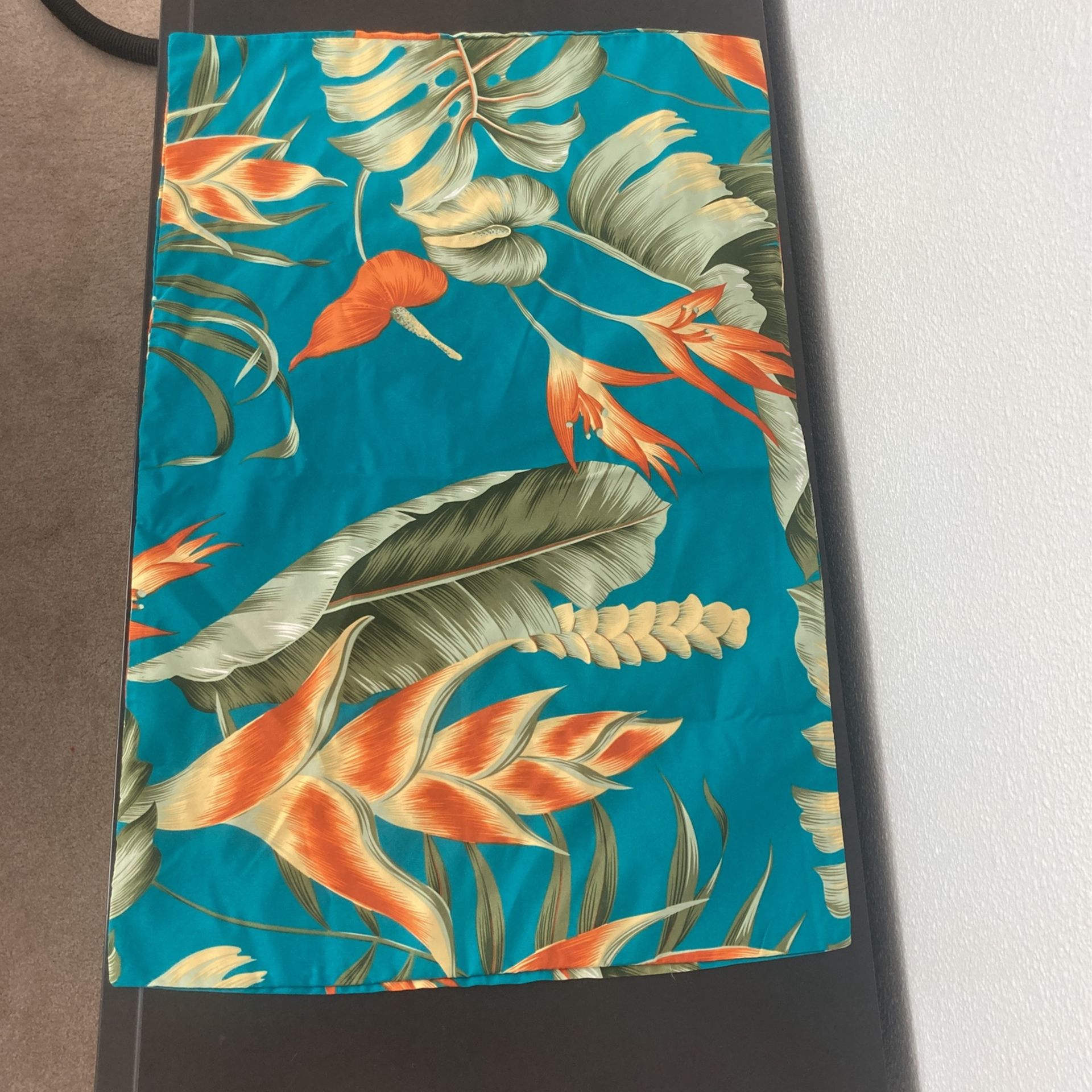 Set Of Hawaiian Pillow Shams 28x20” $15