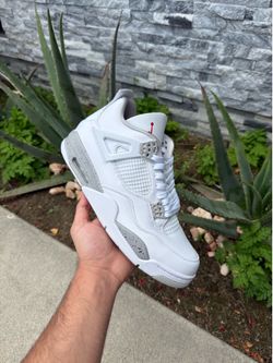 Jordan 4 Oreo size 10.5