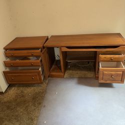 Amazing Desk $ File Cabinet Set