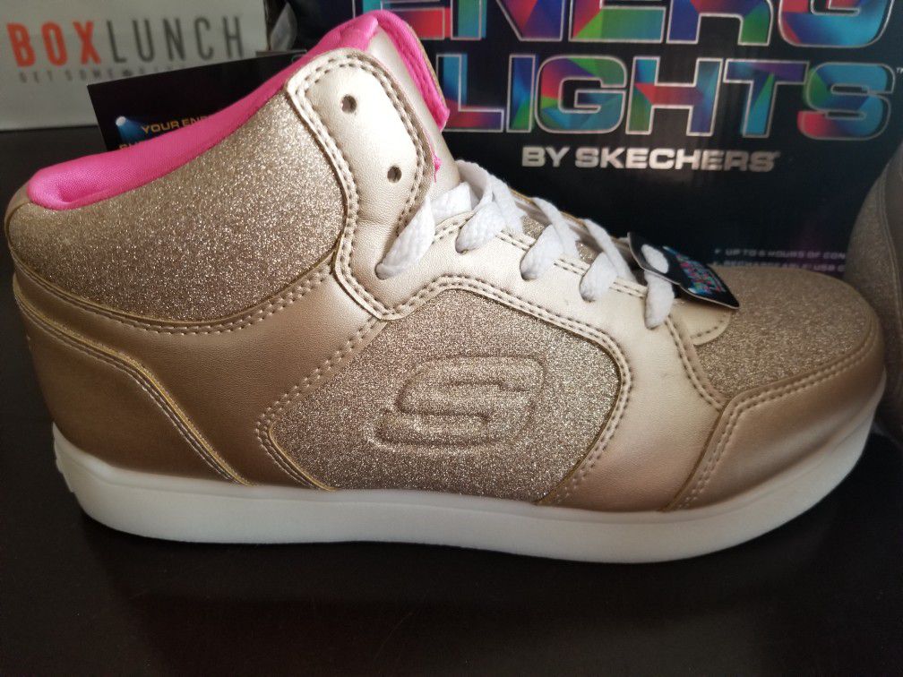 Nuchter Bondgenoot Lijkt op Skechers girls light up shoes for Sale in Fullerton, CA - OfferUp