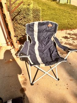 Big N Tall Foldable Chair With Carrying Case