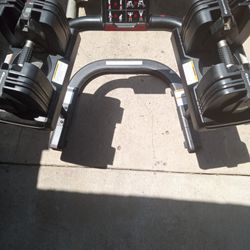 Bowflex Selecttech 560 Adjustable Dumbbells With Stand