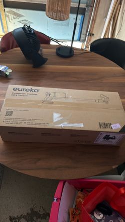 Eureka lightweight cordless stick vacuum