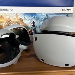 playstation VR2 (basically brand new)