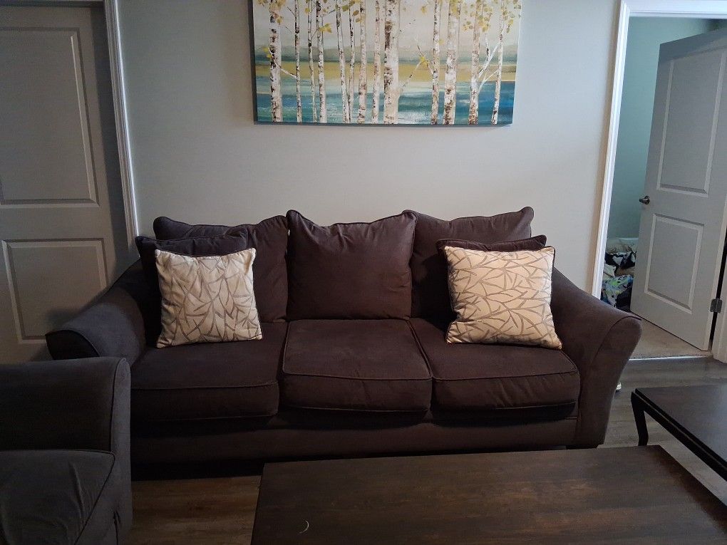 Furniture And End Tables