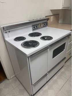Mid-Century Stove GE