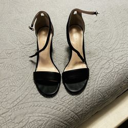 Heels Kelly and Kate 