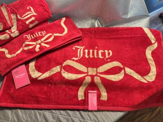 NWT Juicy Couture Towel Set