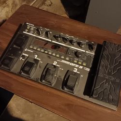 ZOOM GFX5 MULTI EFFECT PEDAL