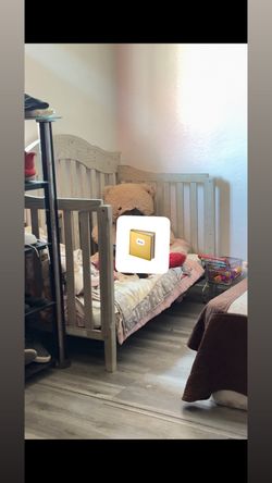 Crib toddler/ baby