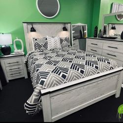 Schoenberg White 5 Pcs Bedrooms Sets Queen or King Beds Dressers Nightstands Mirror and Chest Finance and Delivery Available 