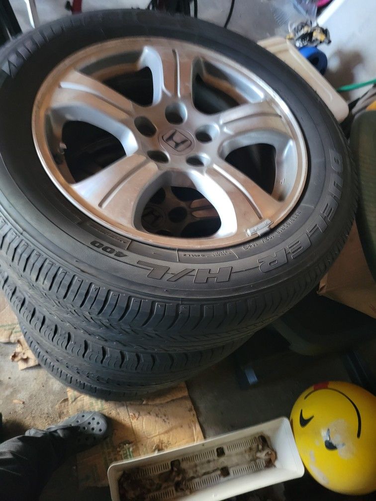 Rims  And Tire  For A 2015 Honda Pilot 