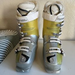 Womens Rossignal Ski Boot, 25.5