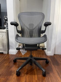 Herman Miller Aeron Remastered Size B Fully Loaded - BRAND NEW