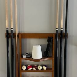 Billiard Cues and Accessories 