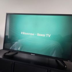 32" Hisense Roku TV 