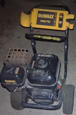 Dewalt 4400  Pressure Washer