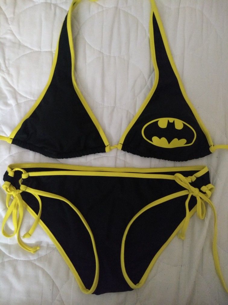 New Two Piece Batman Bikini Size Large