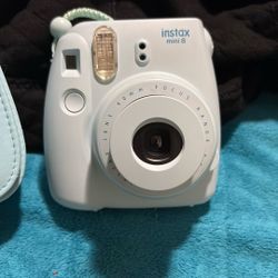Fujifilm Instax Mini 8 Camera