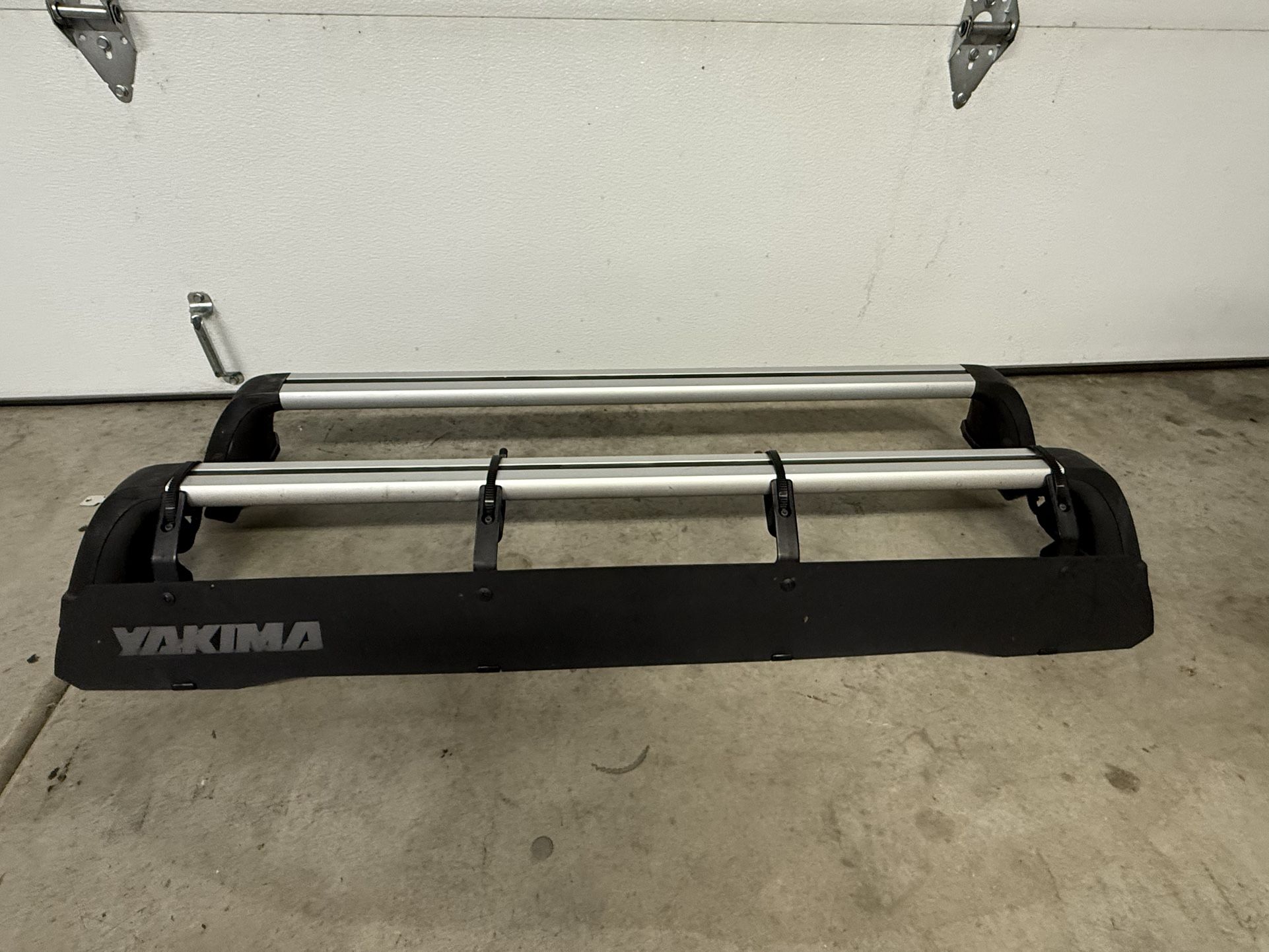VW 2015-2021 Golf Mk7 & Mk7.5 Roof Rack W/Yakima Fairing 
