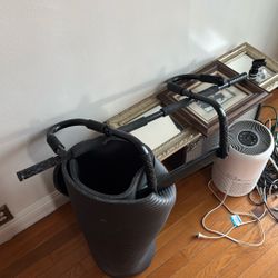 Pull Up Bar Door jam 