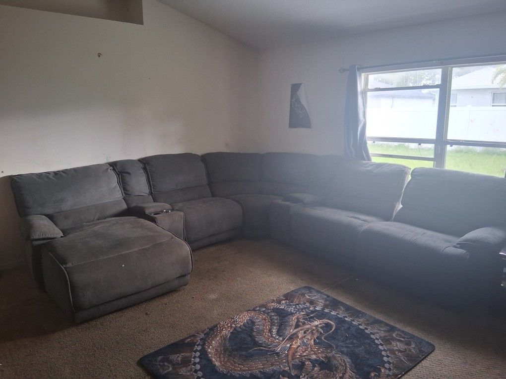 Beautiful Gray Sectional Couch