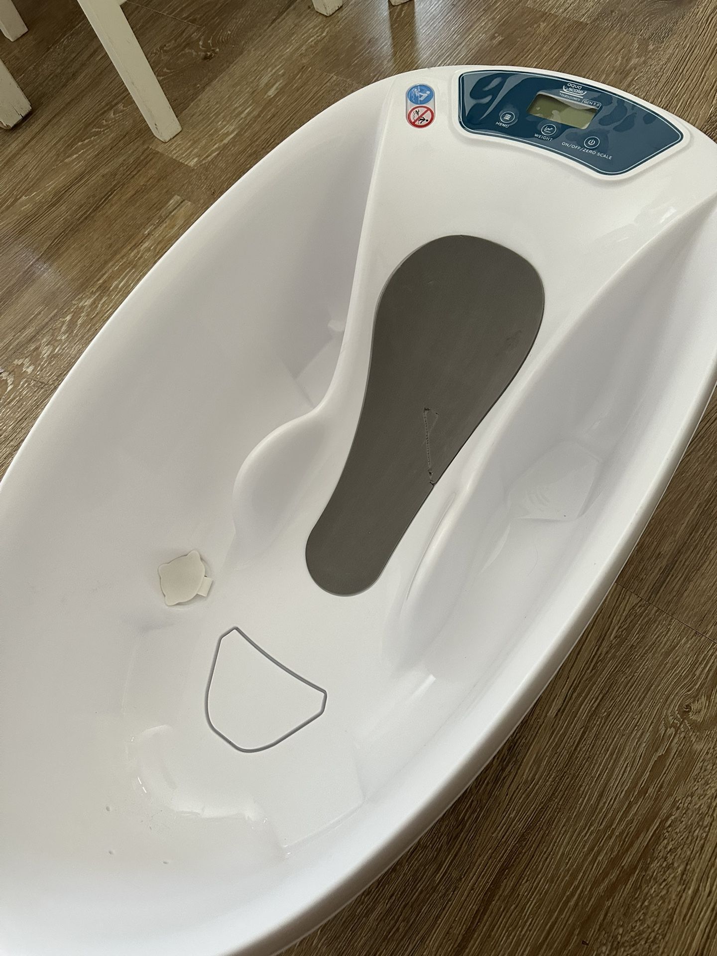 Baby Patent AquaScale Baby Bath Tub with Thermometer & Scale