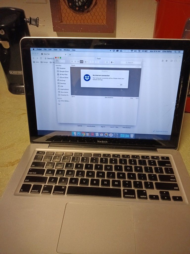 Apple MacBook Pro Laptop