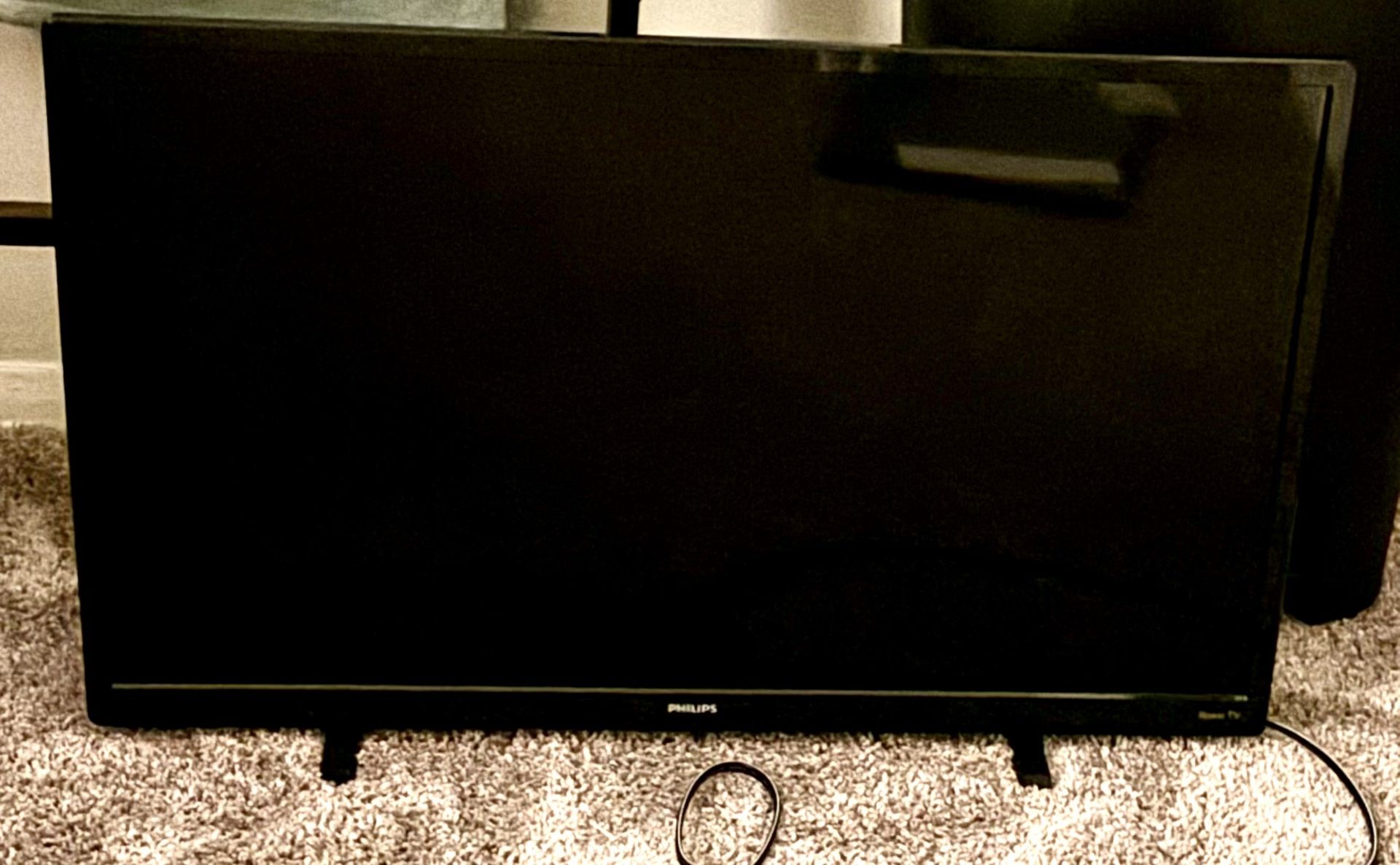 32” Phillips Roku Tv