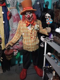 Spirit Halloween original 2010 Uncle Charlie retired Halloween animatronic prop.