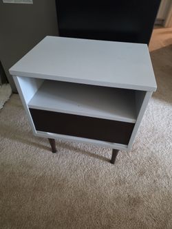 2 mid century modern night stands