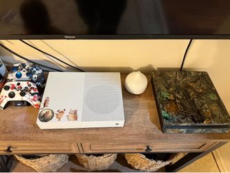 Xbox 1S and PlayStation 4 combo