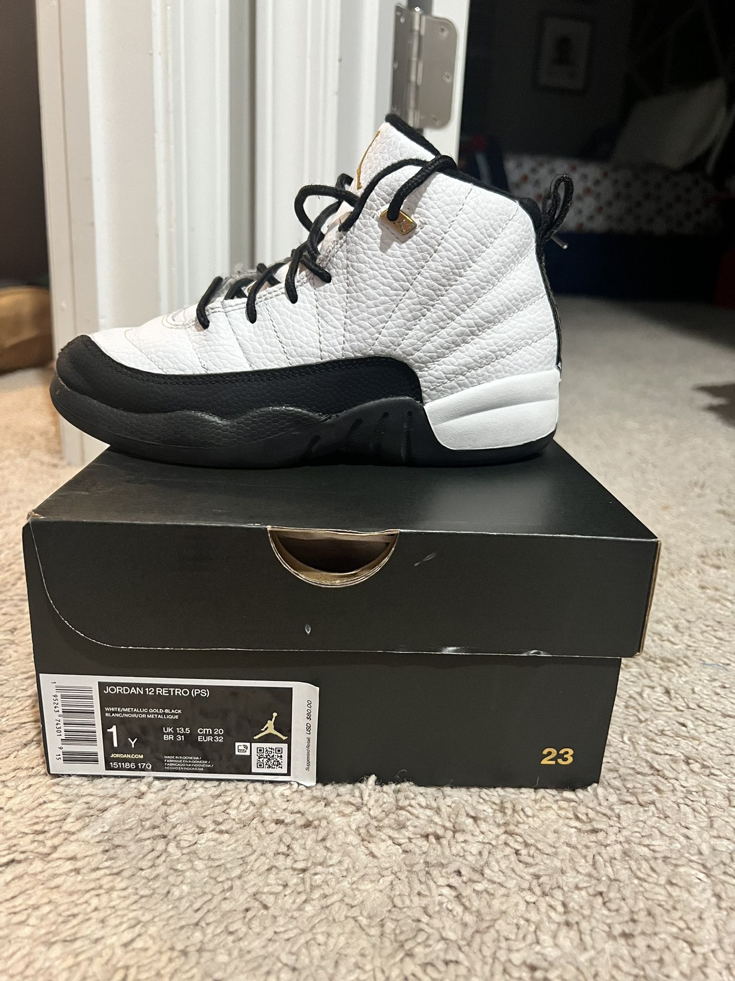 Jordan 12s Size 1 Preschool