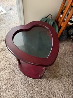 Heart Shaped Display Table