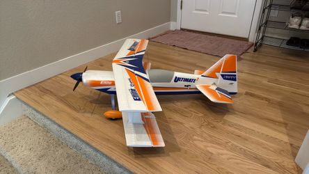 E-flite Ultimate 2 RC Plane