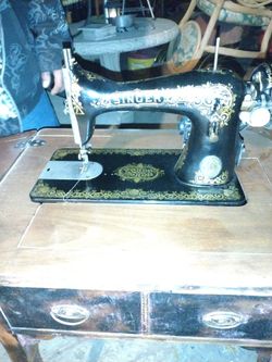 Antique Singer 15 30 Tiffany Threadle Sewing Machine
