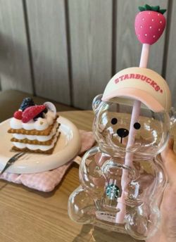 Starbucks Bearista Glass Strawberry Cup