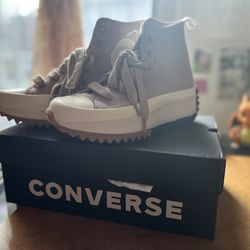 Women’s Converse 