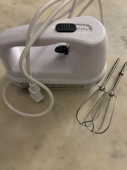 Hand Mixer 