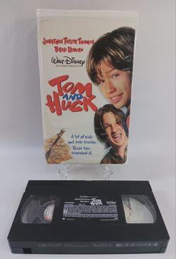 Tom and Huck (VHS, 1996, Clam Shell)