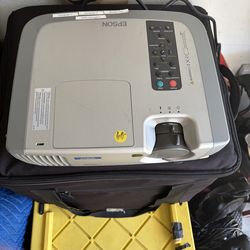 Epson PowerLite 811p Projector