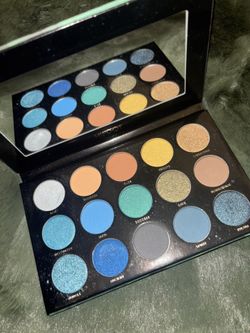 Eyeshadow Palette