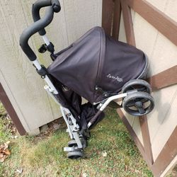 Stroller 