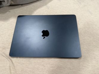 MacBook Air M4 16GB 526GB Storage