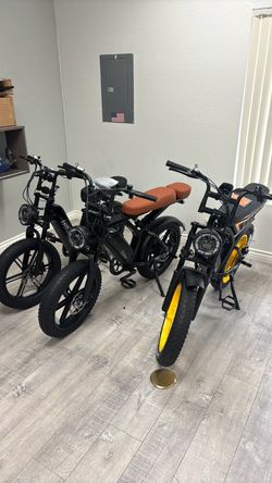 Moped style Ebike 600 out the door