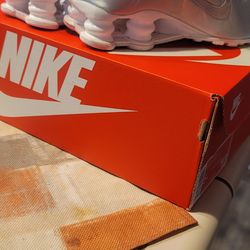 Boys nike shox in new condition paid 99 selling for 30 firm price